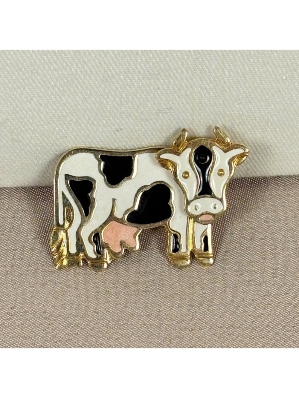 VTG Edgar “Berebi” Signed Gold Tone Enamel Black & White Articulated Cow Brooch